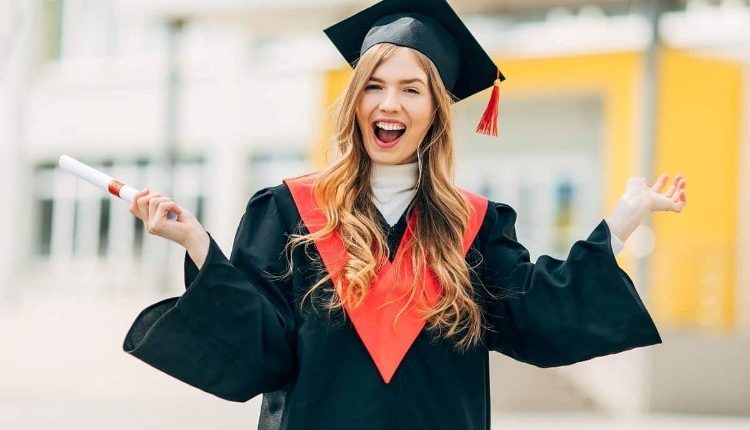 انتخاب دانشگاه برای تحصیل در مقطع لیسانس در کانادا