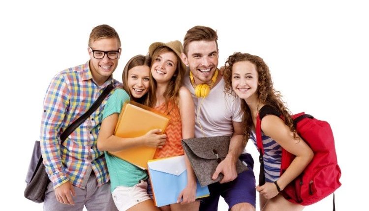 برای تحصیل در مقطع کارشناسی در آلمان به چه مدارکی نیاز داریم؟