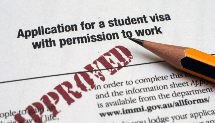 چک‌لیست مدارک لازم برای ویزای تحصیلی کانادا