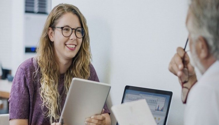 درخواست پست داک در کانادا