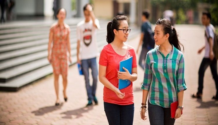 بهترین رشته های تجربی برای تحصیل در آمریکا پرستاری