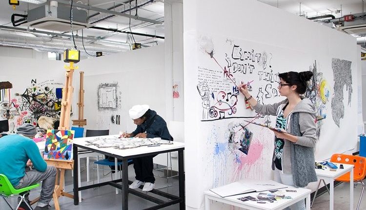 بهترین رشته های هنر برای تحصیل در آمریکا