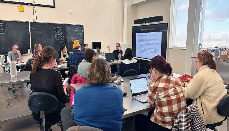 بهترین رشته های هنر برای تحصیل در آمریکا طراح