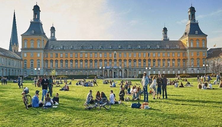 دانشگاه University of Bonn