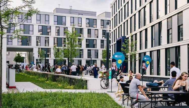 دوره‌های کارشناسی دانشگاه علوم کاربردی bbw