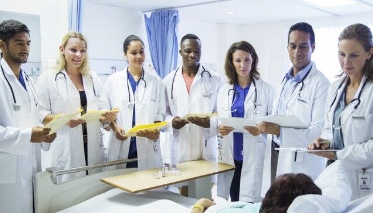 تحصیل پزشکی در آمریکا نکات